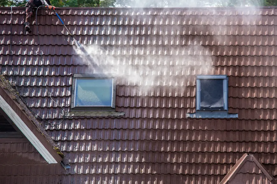 What To Expect During A Professional Roof Cleaning Service Conroe, TX What To Expect During A Professional Roof Cleaning Service Conroe, TX