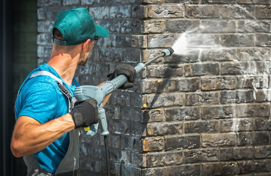 When To Schedule Power Washing For Concrete Surfaces in Conroe, TX When To Schedule Power Washing For Concrete Surfaces in Conroe, TX
